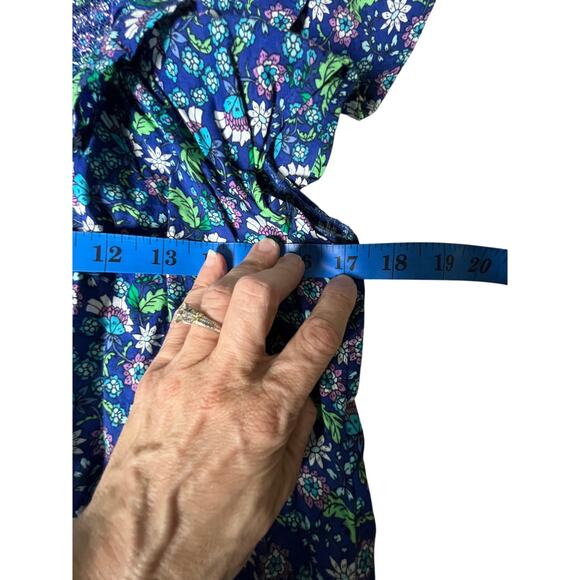 LOFT Blue Floral Smocked Flutter Sleeve Blouse Women’s M Cotton Boho - Picture 7 of 8
